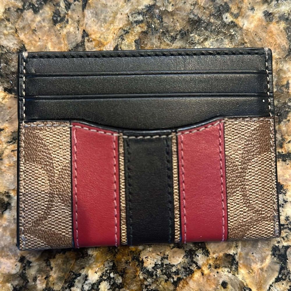Coach id wallet
